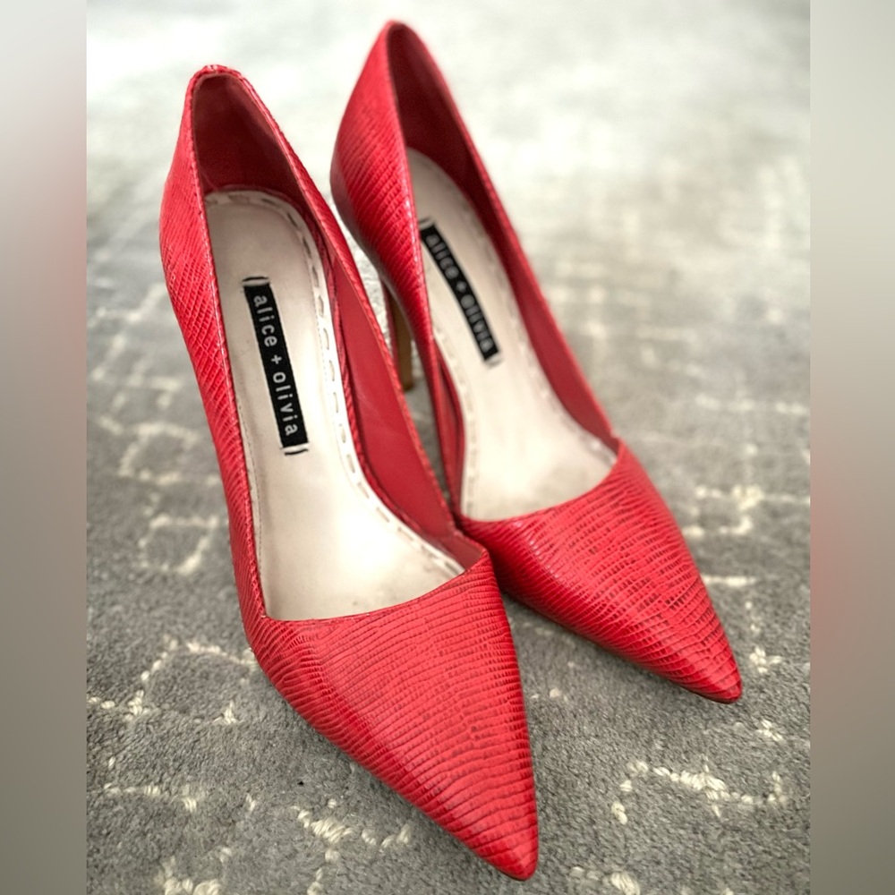 Alice + Olivia red Makayla heels - Size 9